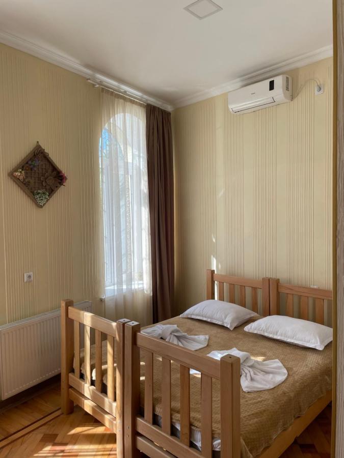 Hotel 1870 Kutaisi Ngoại thất bức ảnh
