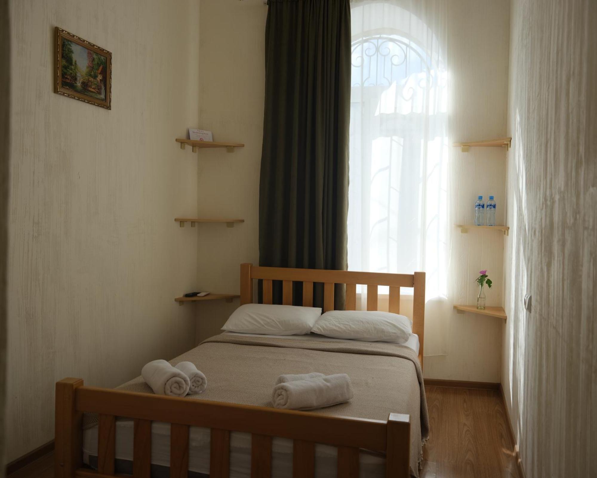 Hotel 1870 Kutaisi Ngoại thất bức ảnh