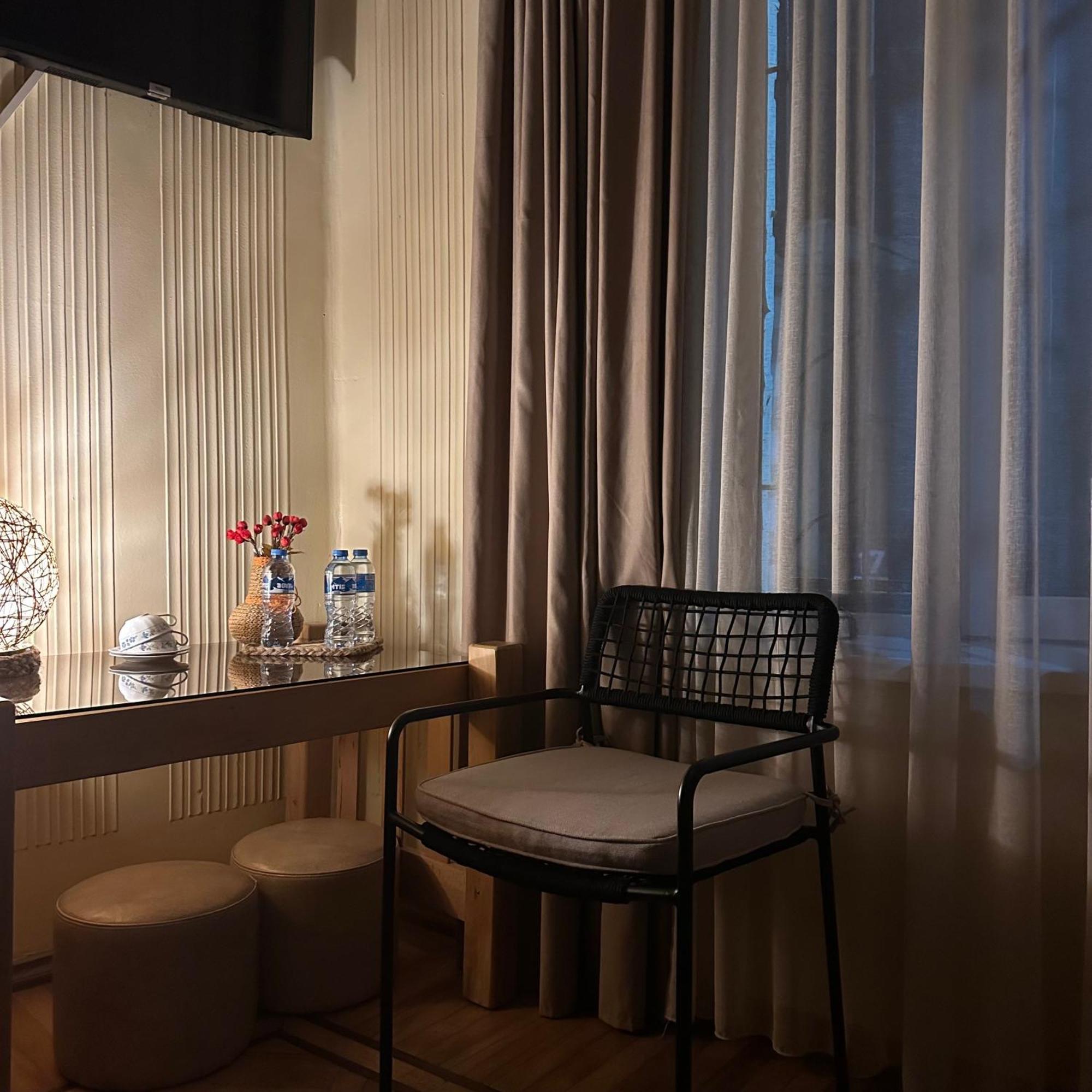 Hotel 1870 Kutaisi Ngoại thất bức ảnh
